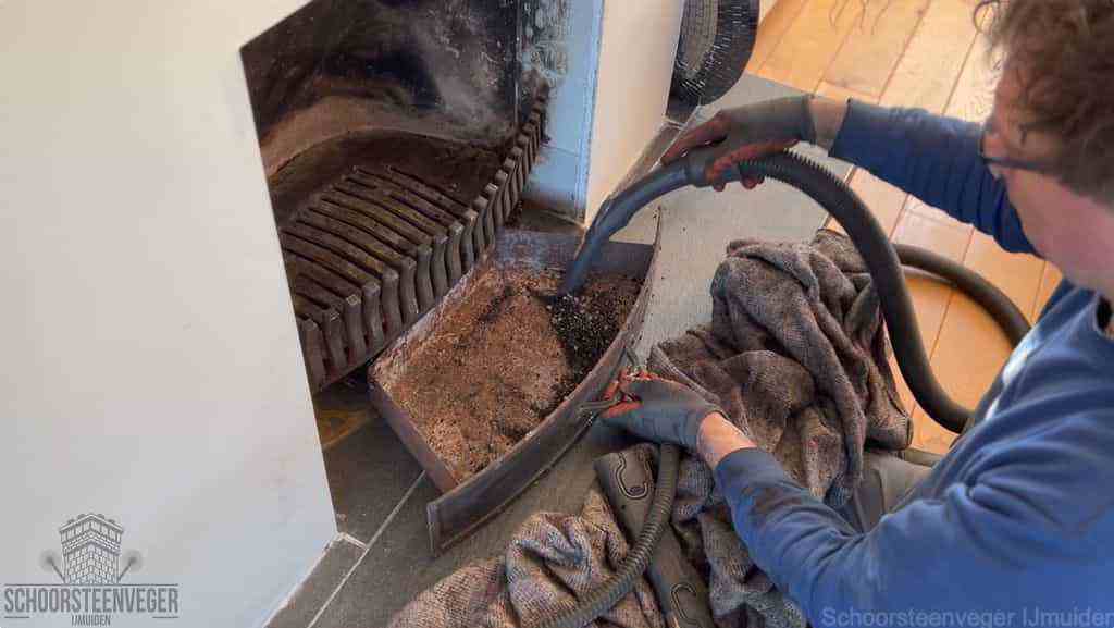 Prijs schoorsteenvegen IJmuiden schouw reinigen Prijs schoorsteenvegen IJmuiden schouw reinigen